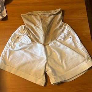 Maternity white shorts